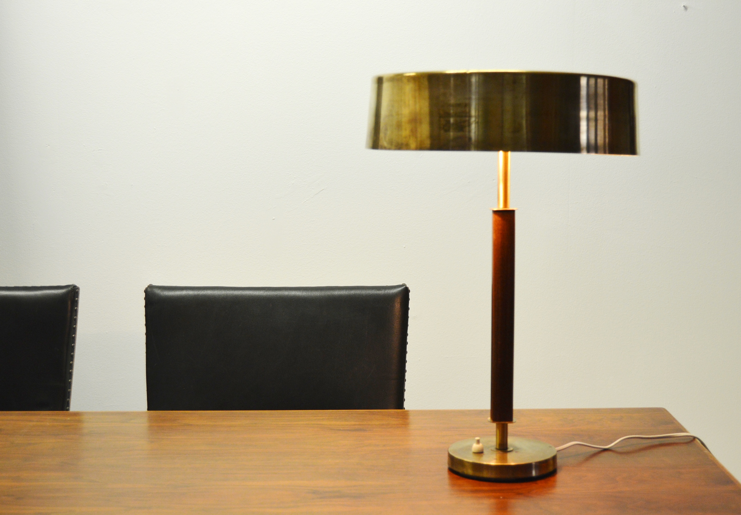 elegant desk lamp